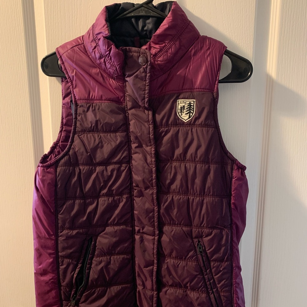AE Vest